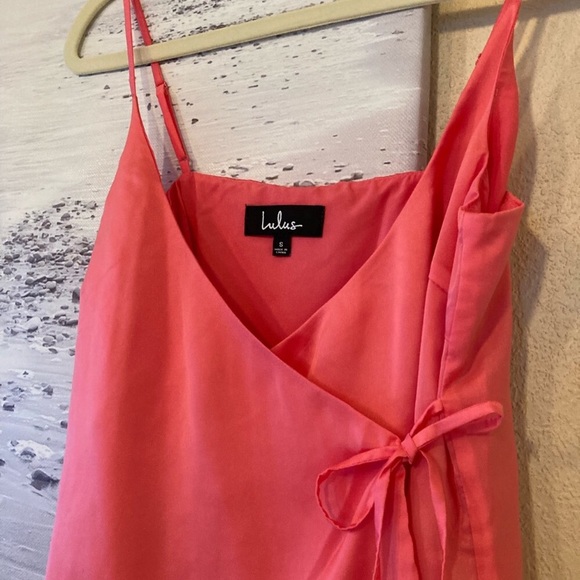 NWOT- Lulu’s Wrap Tank Top- Size Small - Picture 3 of 3
